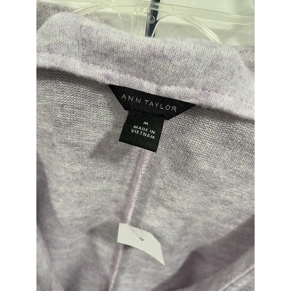 NWT Ann‎ Taylor Womens Sz M Wrap Sweater Cropped V-Neck Lilac SI47